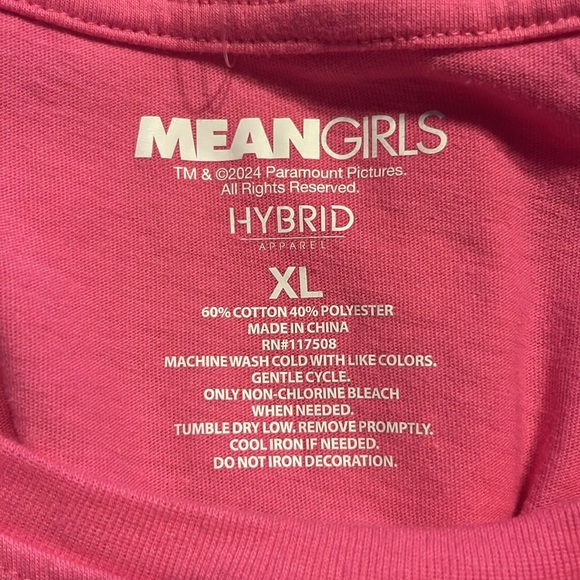 Mean Girls On Wednesdays We Wear Pink Graphic Print T-Shirt. XL. NWOT. - Picture 3 of 9